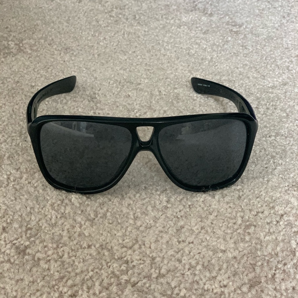 Oakley Sunglasses - Unisex